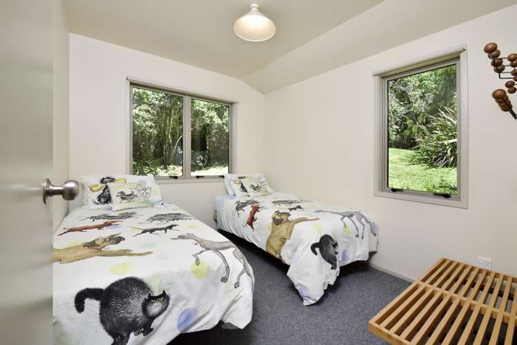 3215 Archers Road Tennyson Inlet_17