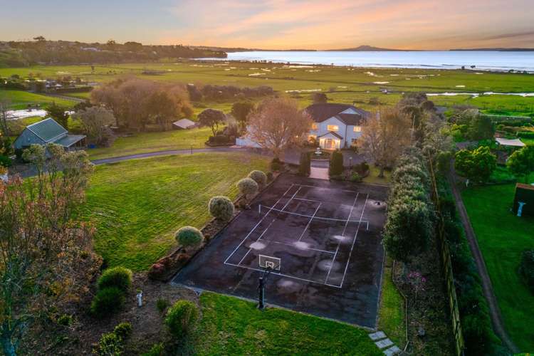 52 Porterfield Road Whitford_39