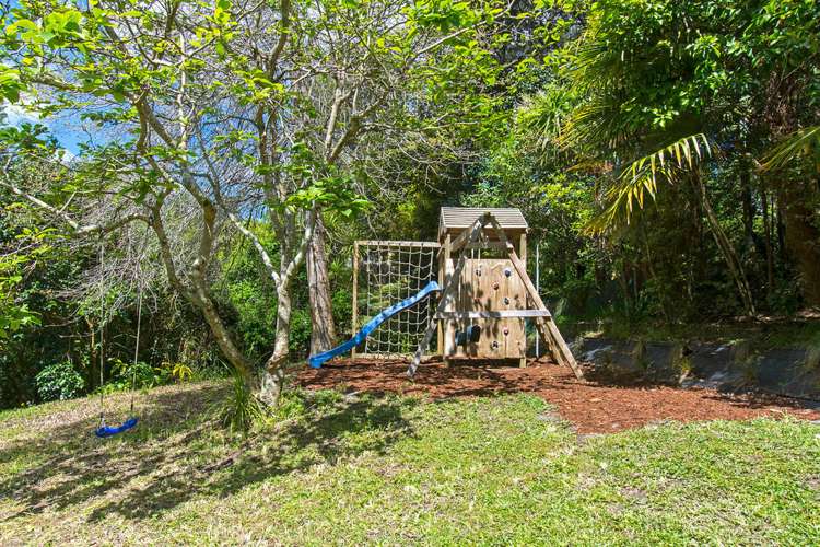 19 Tanglewood Place Cockle Bay_14