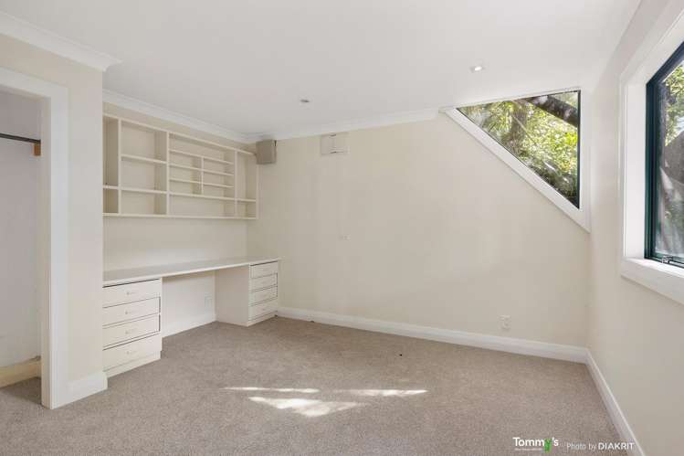 216 Barnard Street Wadestown_16