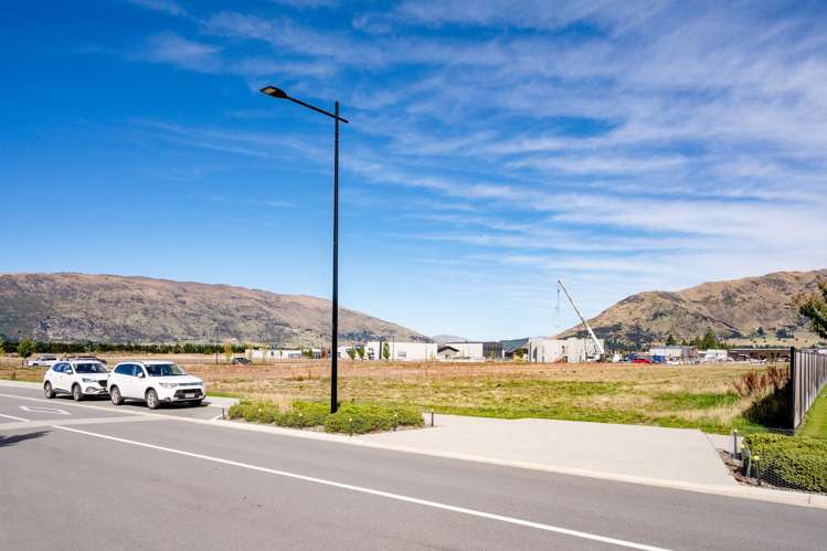 1 Grace Wright Drive Wanaka_6