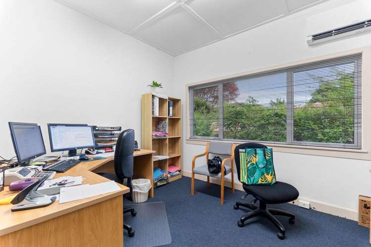 139 Powderham Street New Plymouth Central_21