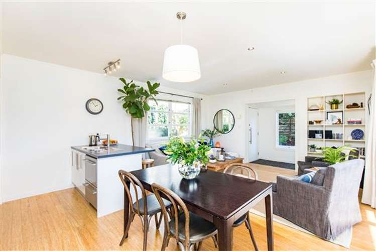 8a Shanaway Rise Hillcrest_5