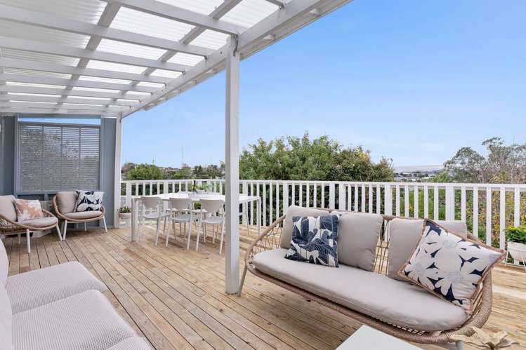 36 D'Oyly Drive Stanmore Bay_6