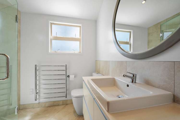 8b Queen Mary Avenue Epsom_28