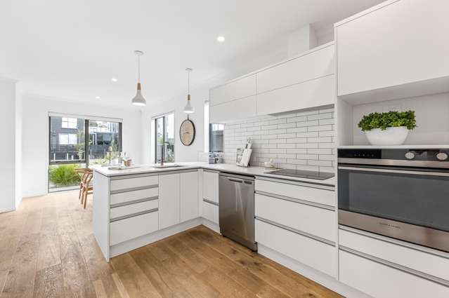 13 Tarakoi Road Hobsonville_3