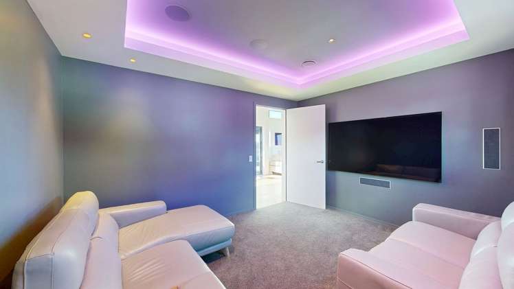 49 Ashton Fitchett Drive Brooklyn_5