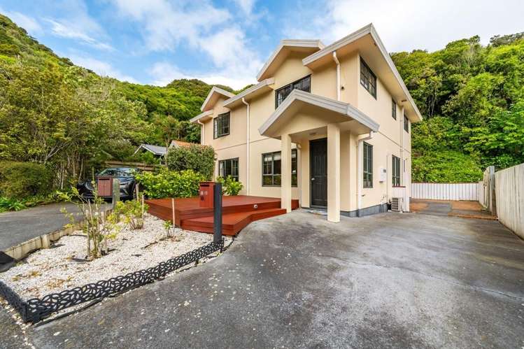 16B Parsons Glen Karori_0