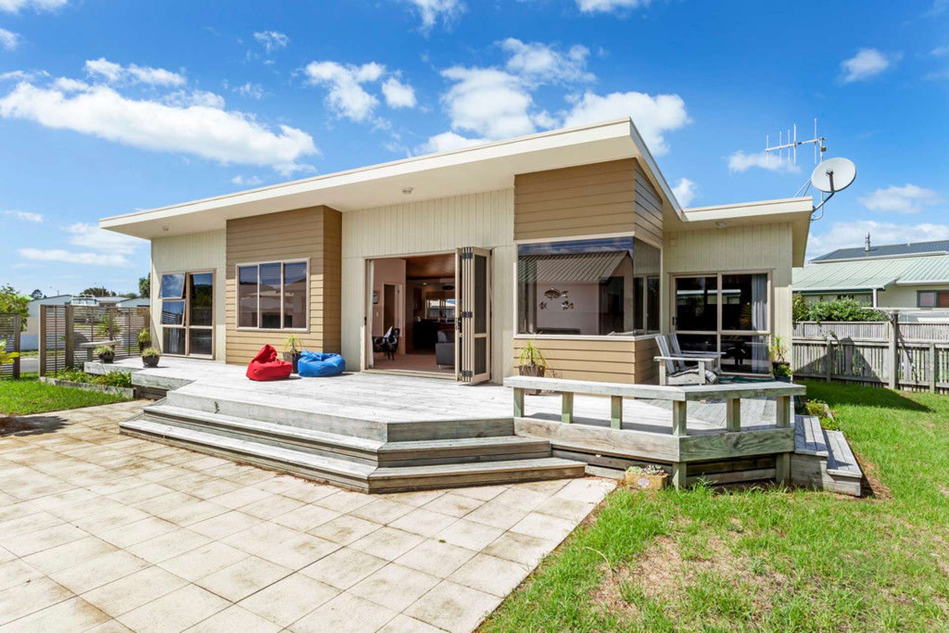 136 Mayfair Avenue Whangamata_0