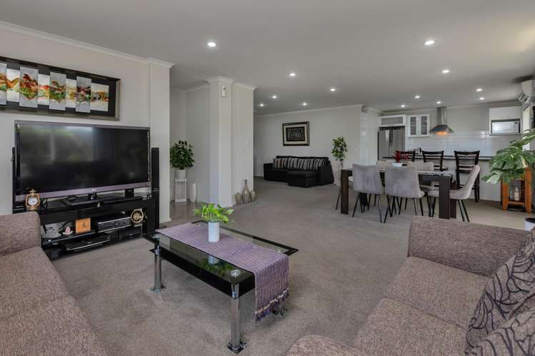 2 Ocean View Rise Ruakākā_12