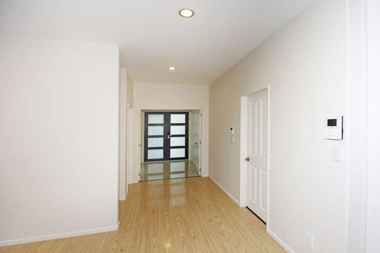 55 Rosewell Crescent Flat Bush_5