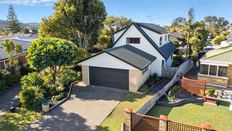 48 Lakeside Drive_1