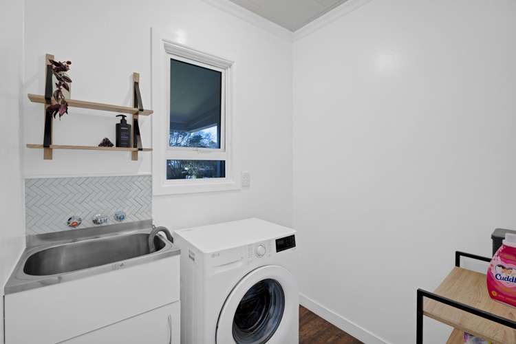 2 Orlando Street Stratford_12