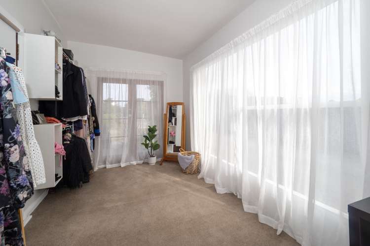 172 Racecourse Road Allenton_14