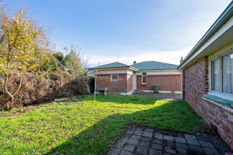 13 Beatrice Street Avenal_17