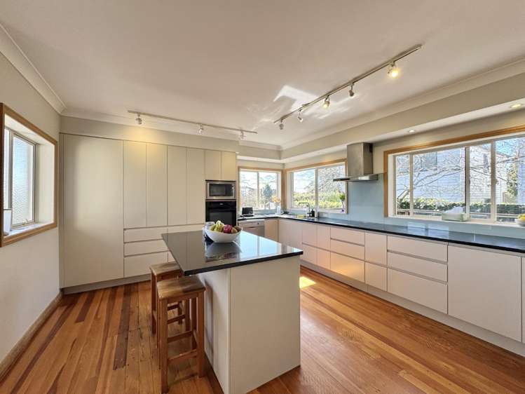 46 Tirimoana Road Te Atatu South_3