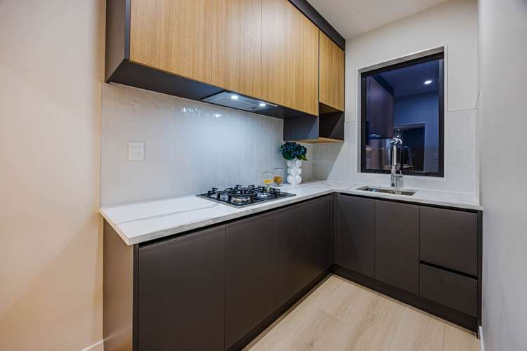 64 Park Green Avenue, Rosehill Papakura_12