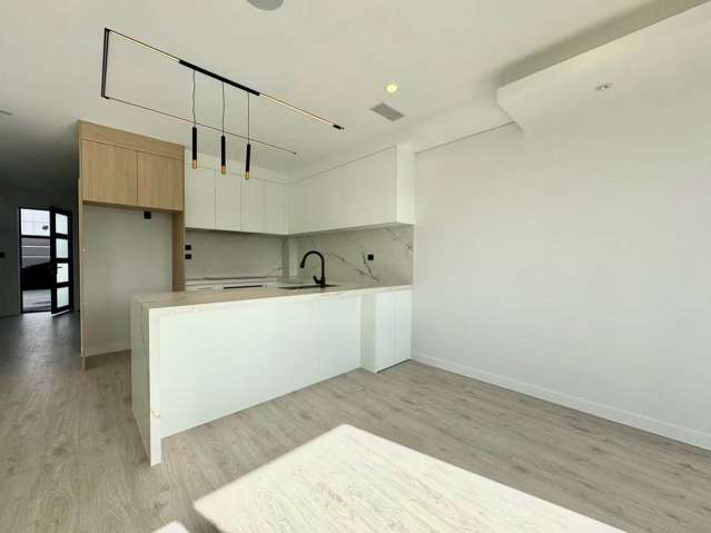 2/73 Te Taruna Drive Milldale_4