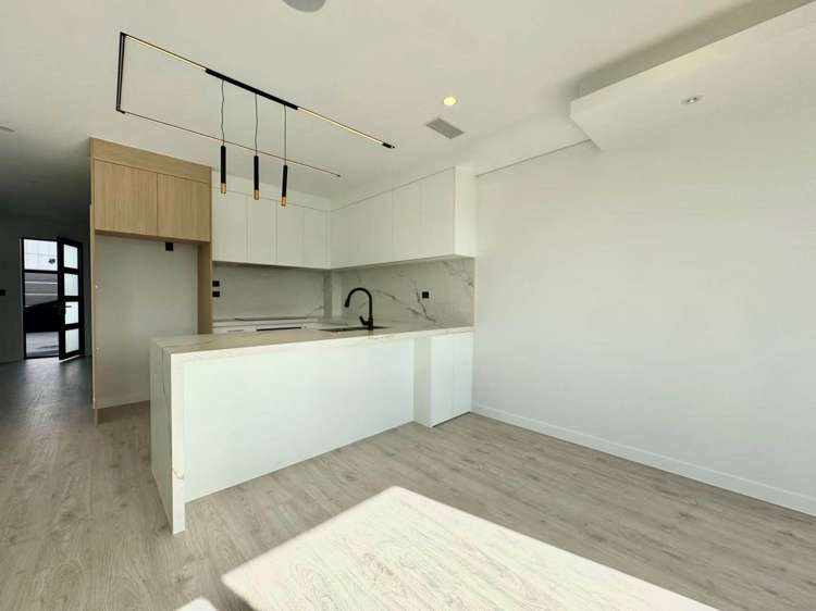2/73 Te Taruna Drive_4