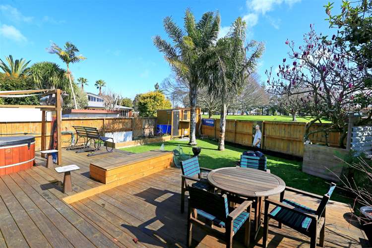 2/3 Papatahi Place Henderson_13