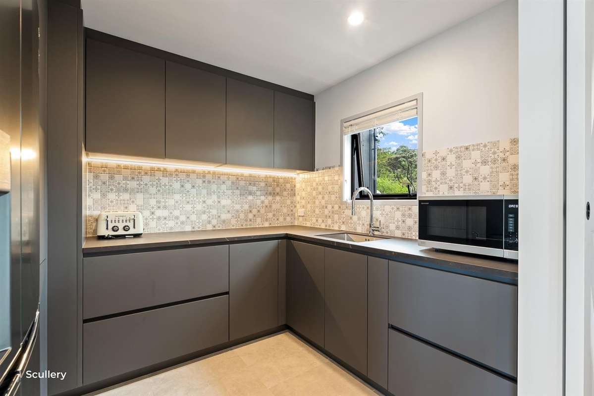414 Leigh Road_1