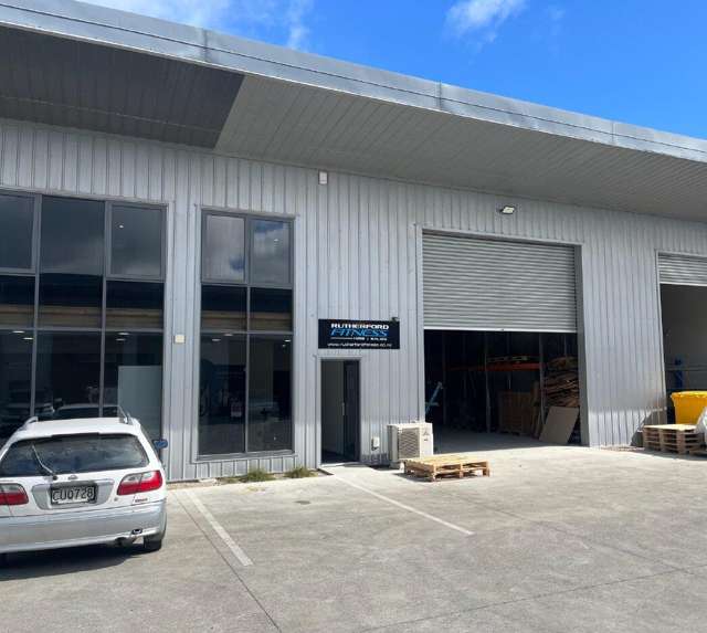 Hard to Find, Hautapu Offices