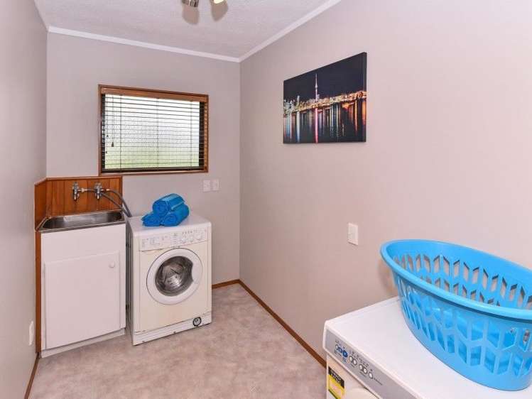 4 Deodar Place Totara Heights_18