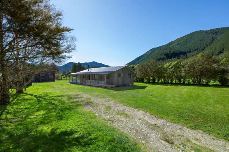 137 Wakamarina Road Canvastown_22