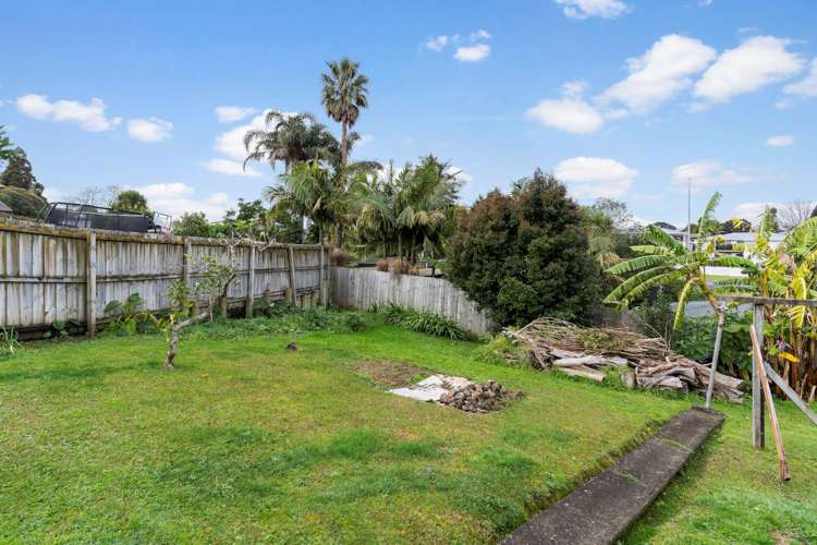 18 Castaing Crescent Te Atatu South_5