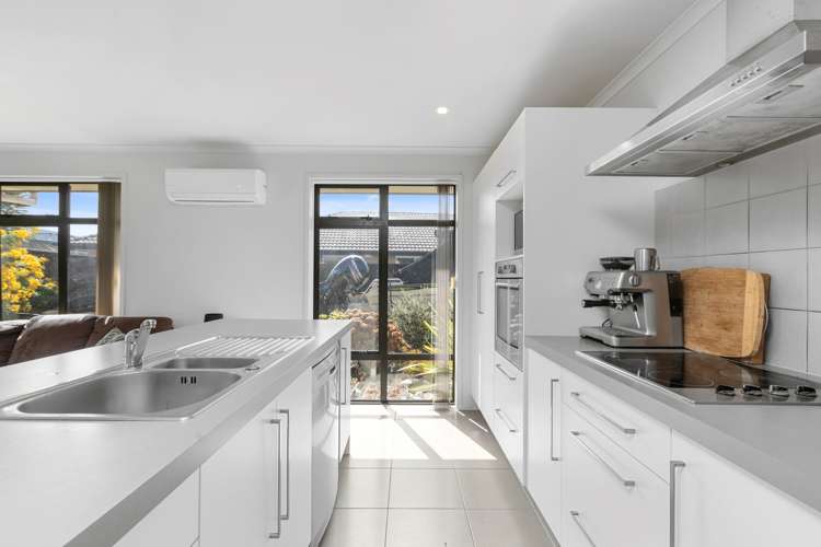 76 Carrington Drive Papamoa_2