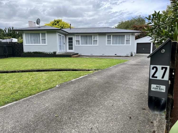 27 Mokau Place Terrace End_18