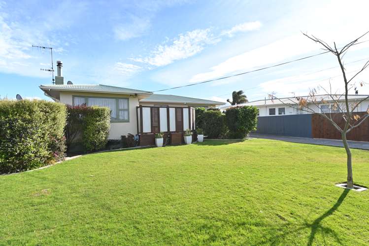 59 Harold Holt Avenue Onekawa_1