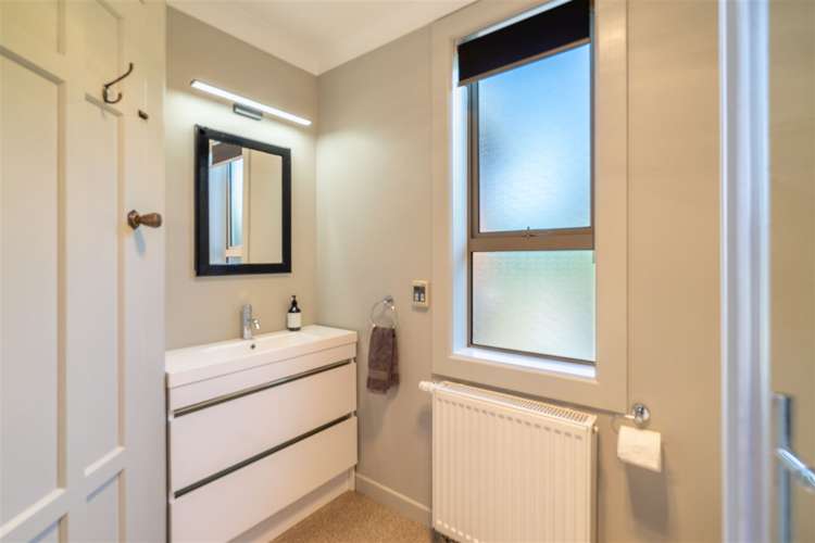 17 Marama Avenue South Otatara_12