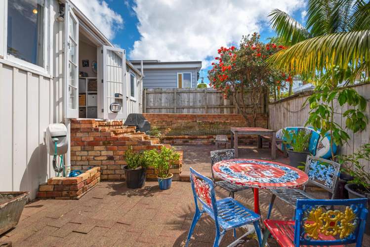 16 Russell Street Freemans Bay_13