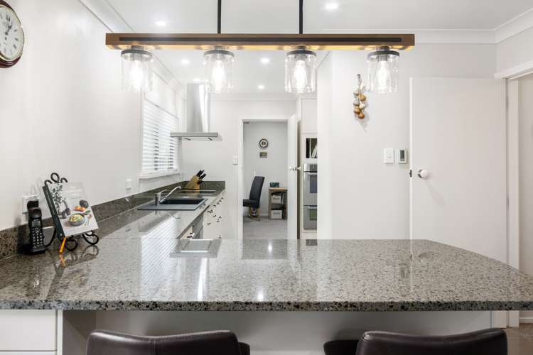 18 Sunvale Crescent Whataupoko_5