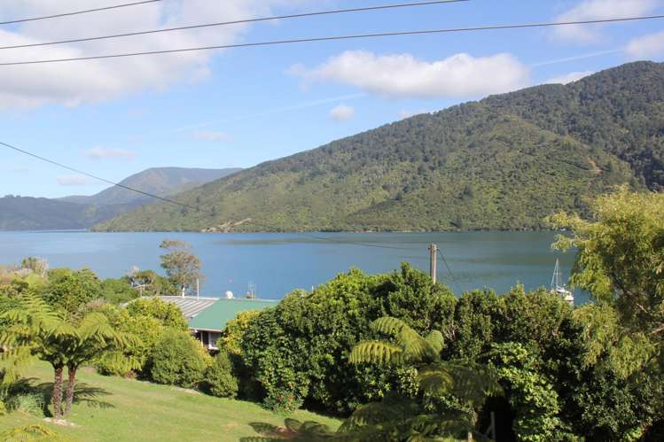 The Pines Endeavour Inlet Queen Charlotte Sound_15