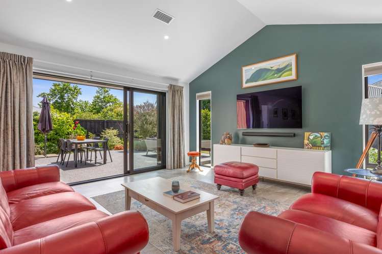 74 Regents Park Drive Casebrook_1