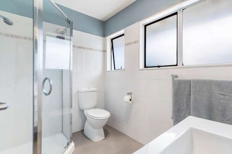 1/37 Teal Crescent Beach Haven_10