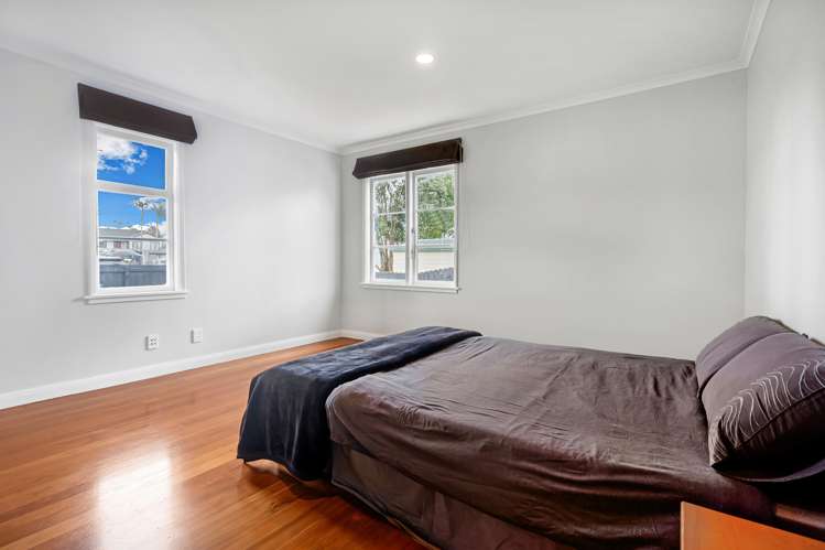 10 Buchanan Road Kingseat_7