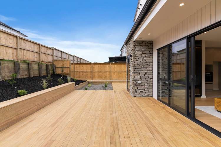 63 Malahide Drive Flat Bush_11