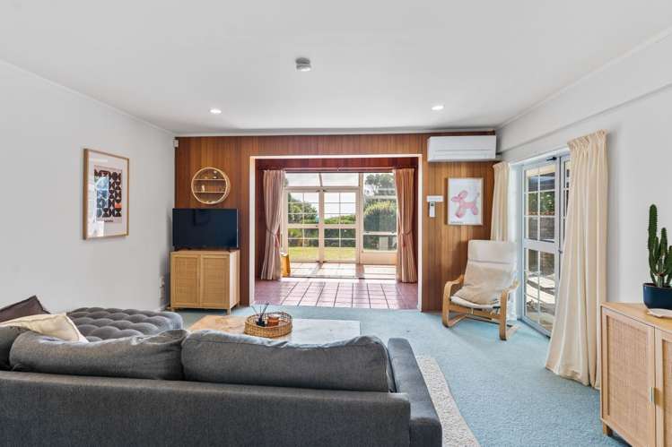 8 Ara Kuaka Waikanae Beach_17
