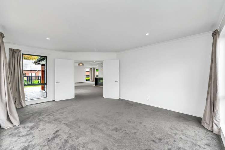 29 Irvines Track Halswell_8