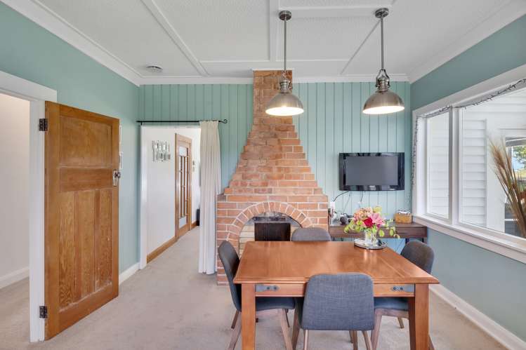 1397 Egmont Road Egmont Village_5