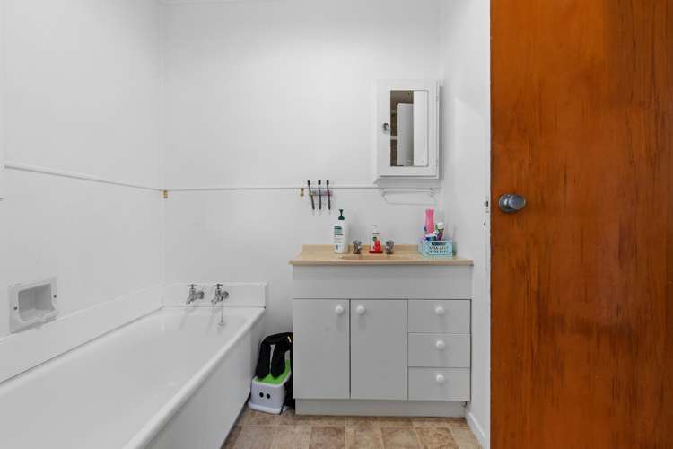 64 Sunlands Drive Manurewa_37