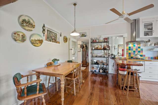 2 Te Araroa Drive Paremoremo_2