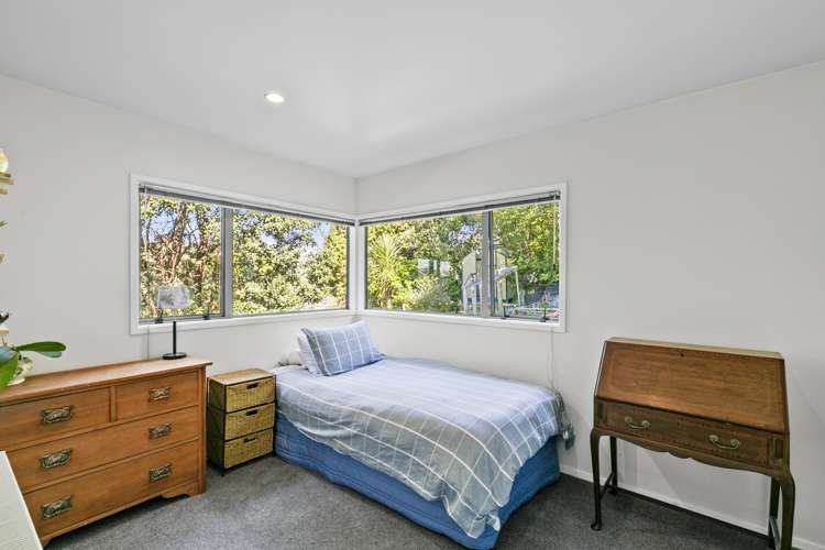 27a Fyvie Avenue Tawa_11