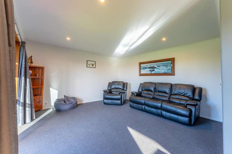 16 Campbell and Forrests Road Otaio_9