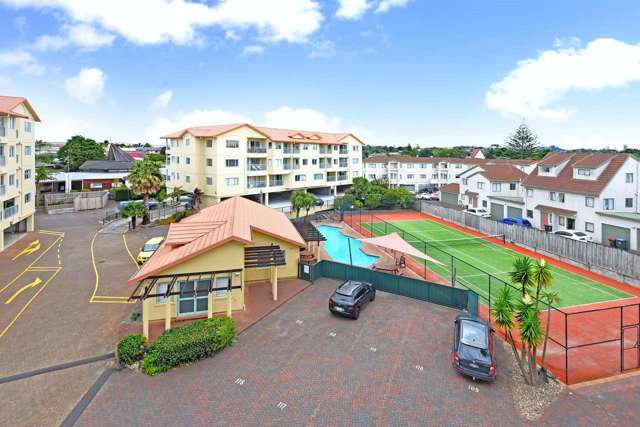 Resort-Style Living in Prime Mount Wellington