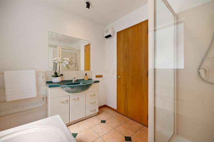 22B Evergreen Place Sunshine Bay_17