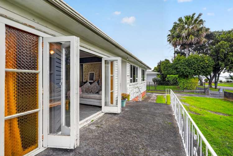 120 Avondale Road_5